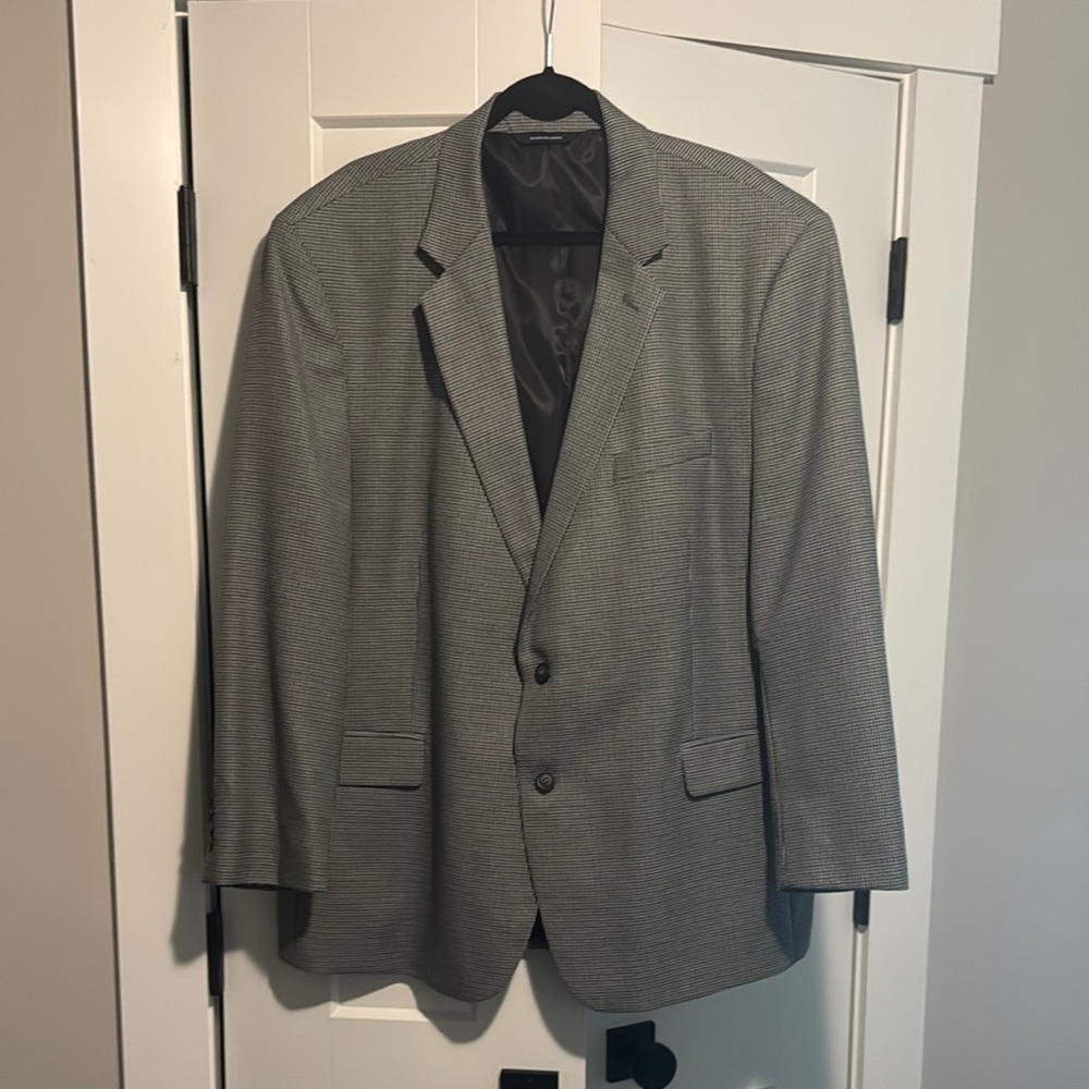 Croft & Barrow Gray Sport Coat with Notched Lapels